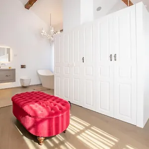 https://living4malaga-aduana-imperial.es-andalucia.com
